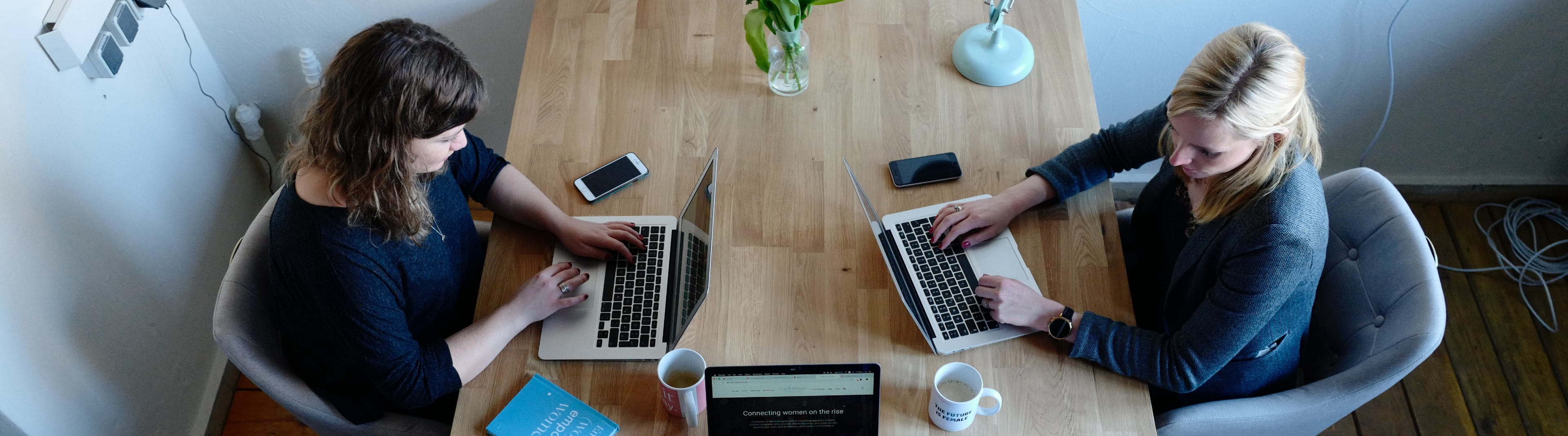 BANNER - Photo 1 - Cowomen BANNER - Photo 1 - Cowomen